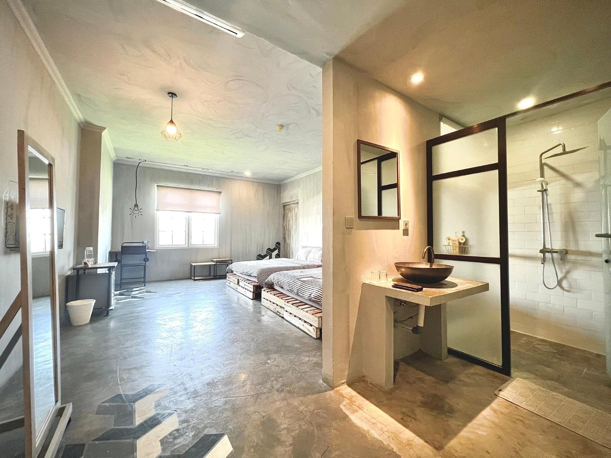 The Amartya Hotel Ngabean Exterior photo